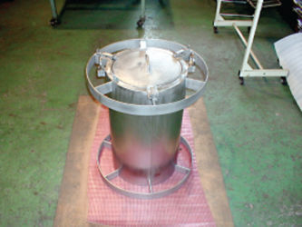 フィルタ廃棄用遮蔽容器